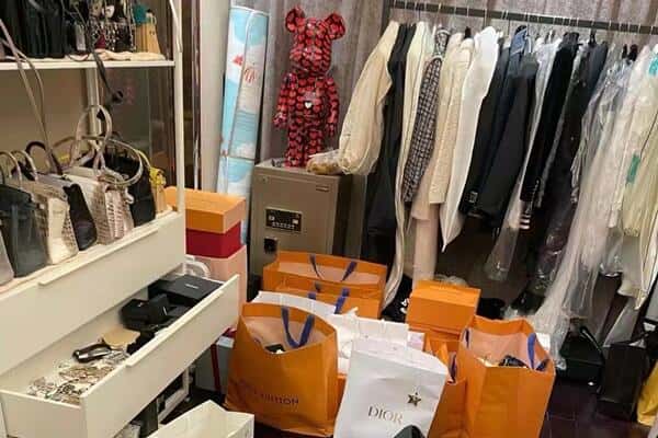 景县回收一线品牌衣服